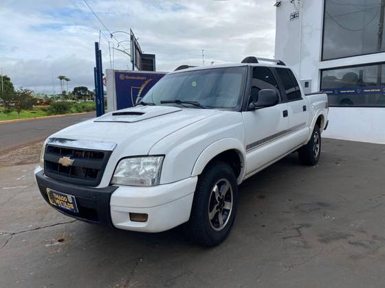 CHEVROLET S10 2.4 ADVANTAGE 4X2 CD 8V FLEX 4P MANUAL